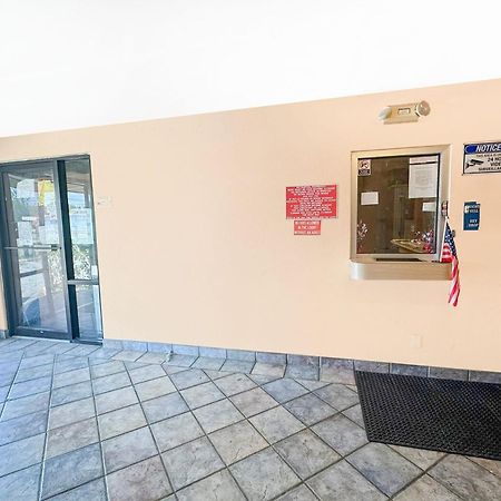 佐治亚州奥尔巴尼6号汽车旅馆 外观 照片